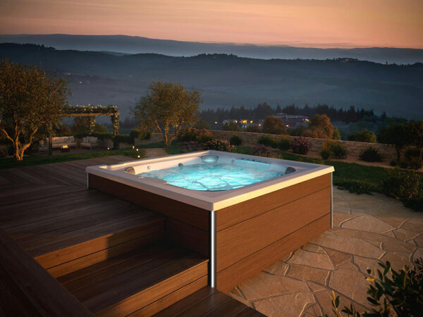 Jacuzzi-J-LX-hot-tub