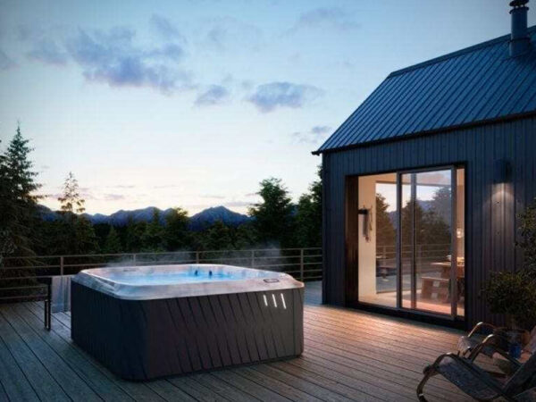 Jacuzzi-J275-hot-tub