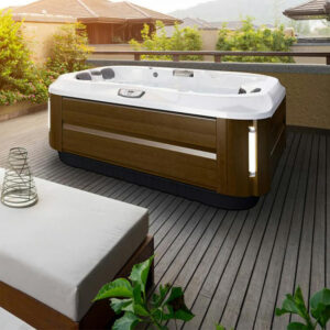 Jacuzzi-J315-hot-tub